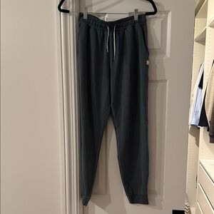 Vuori Joggers Size S